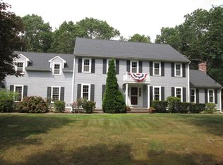 26 Holly Tree Dr, Kingston, MA 02364