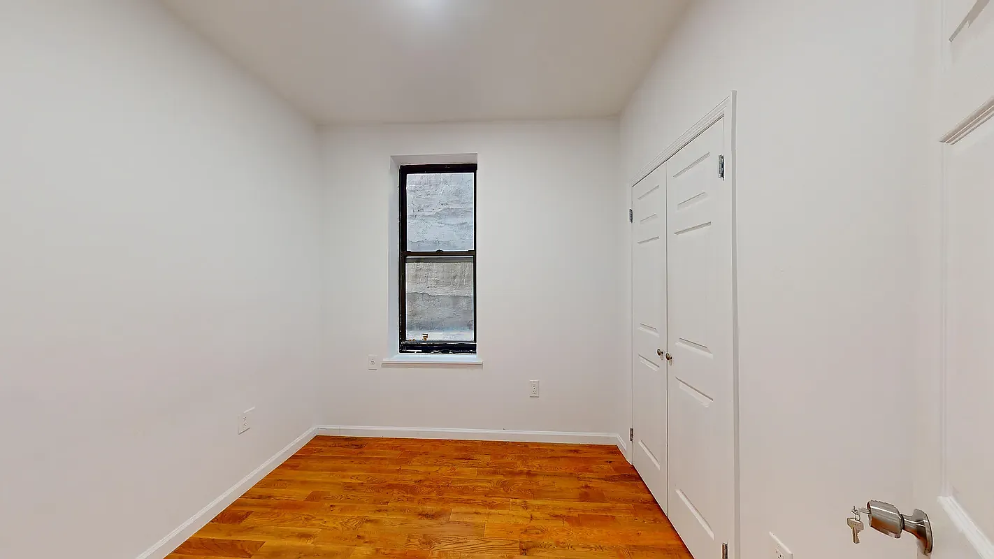 139 West 28th Street — Photo 4