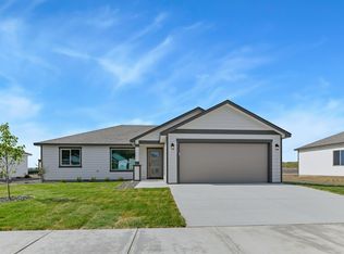 4210 Road 104, Pasco, WA 99301