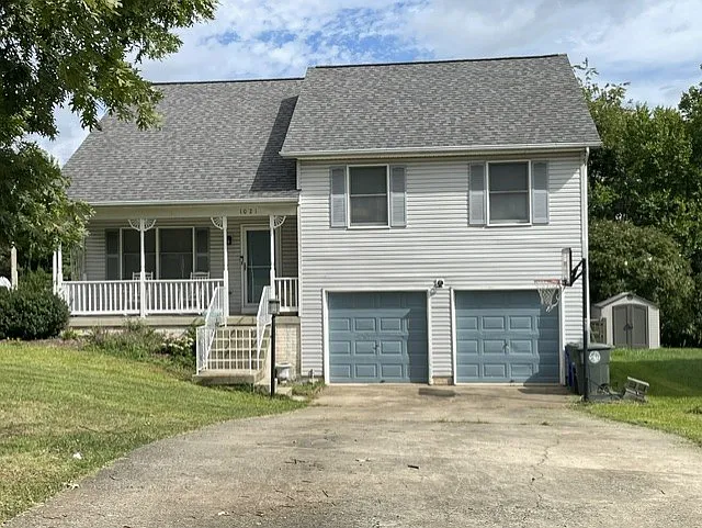 5 bed, 1940 sqft, $3,000 — Photo 1
