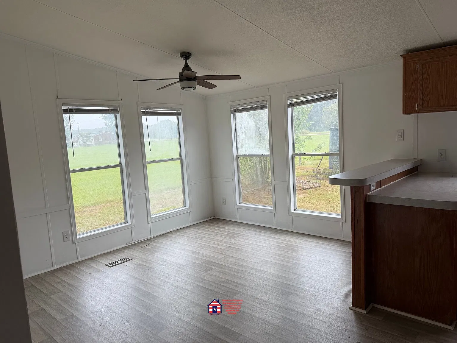 3 bed, $1,300 — Photo 4