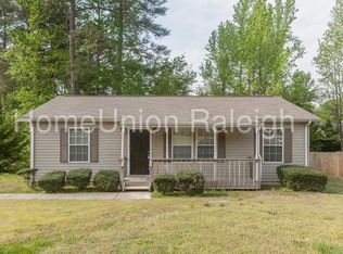 8 Knob Ct, Durham, NC 27703