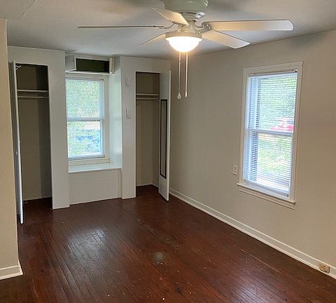 5th image of 3202 NW 14th St APT 4