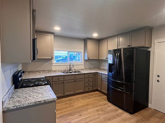 5th image of 315 N 1st St #13c85ddb9