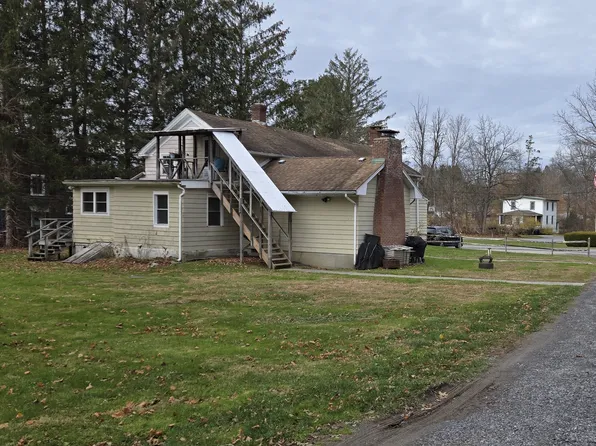 28 On The Grn APT B, Verbank, NY 12585