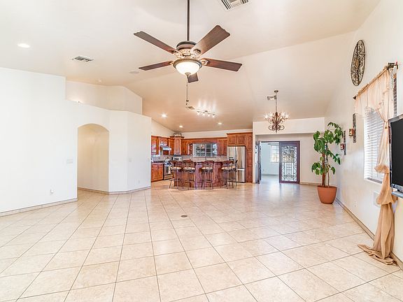 3211_E_Rincon_View_Dr.-12[1]