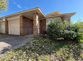 5905B Sara St, Fayetteville, AR 72704