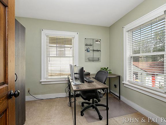 3rd image of 24 Dean St NE