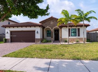 2582 SE 2nd St, Homestead, FL 33033