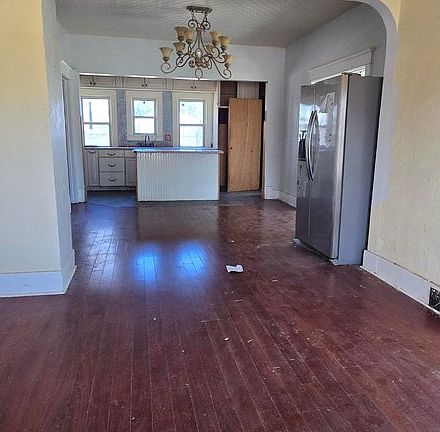 2nd image of 421 S Belford Ave