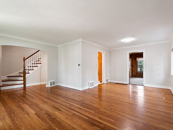 5th image of 103 N Home Ave