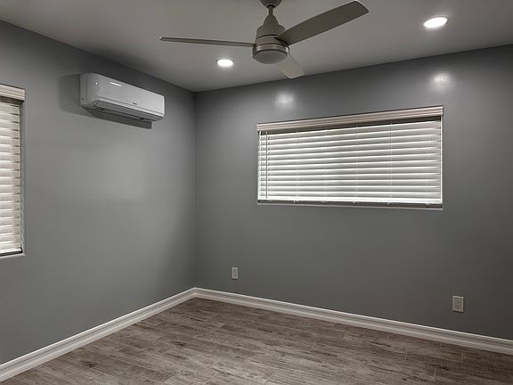 5th image of 4404 Logan Ave #B