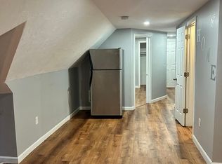 124 Chapel St #3, Lowell, MA 01852
