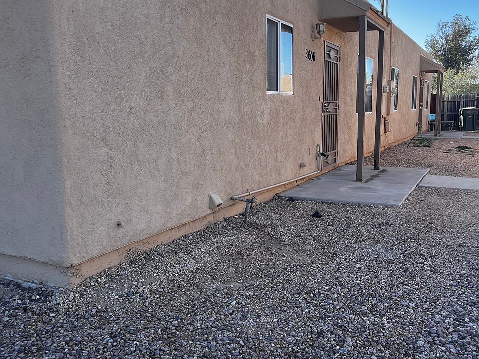 1st image of 3606 E Blacklidge Dr Unit 1