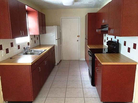 4th image of 9019 Sandpiper Dr