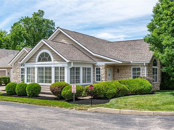 2nd image of 41 Aberdeen Village Dr