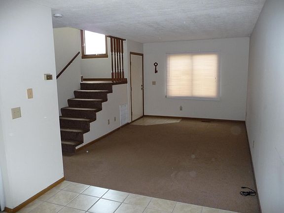 5th image of 101 S Shafer St