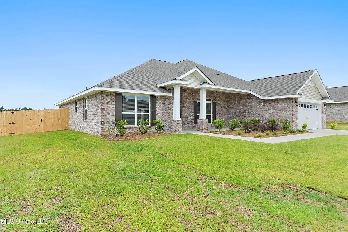 Building Photo - 13913 Ruby Ln