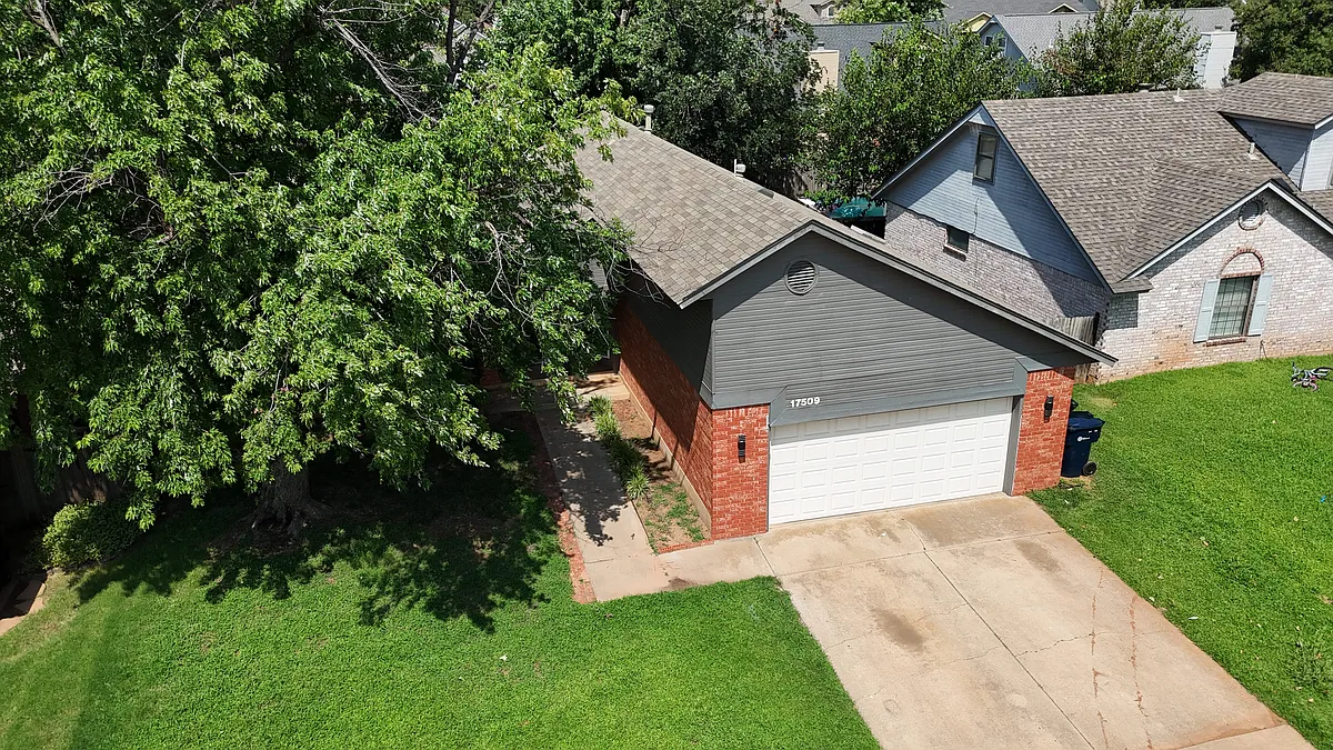 Aerial view - 17509 Durbin Park Rd