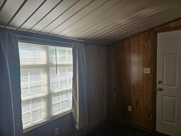 2711 Greenbriar Dr #A — Photo 21