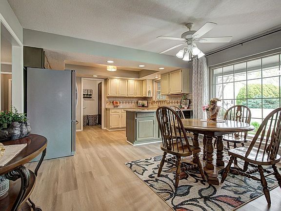 4th image of 108 Sara Dr