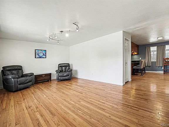4th image of 7001 S Dexter Street