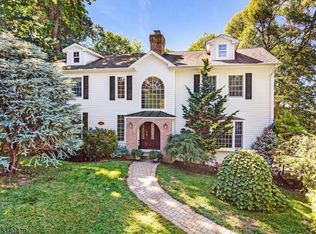 20 Dogwood Dr, Chatham, NJ 07928