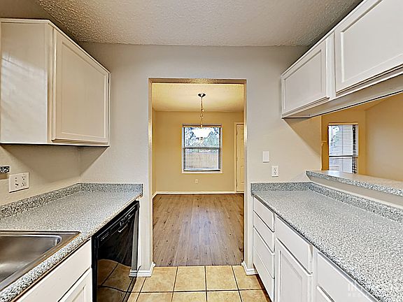 5th image of 7412 Little Rock Ln