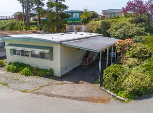 5566 Meadowbrook Dr, Eureka, CA 95503
