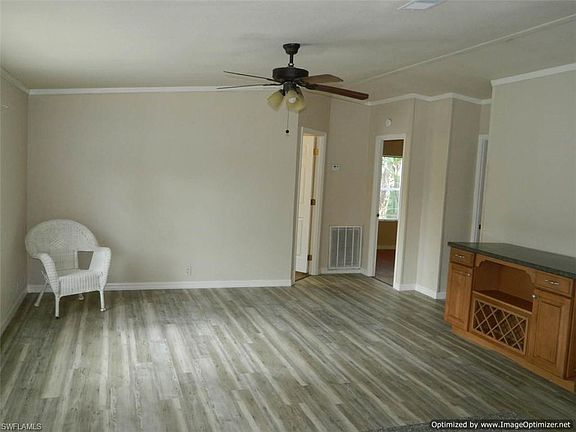 4th image of 3630 Park Dr