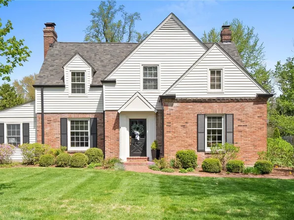 10 Warson Ter, Saint Louis, MO 63124