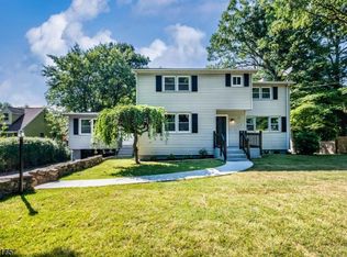 117 Weldon Rd, Lake Hopatcong, NJ 07849