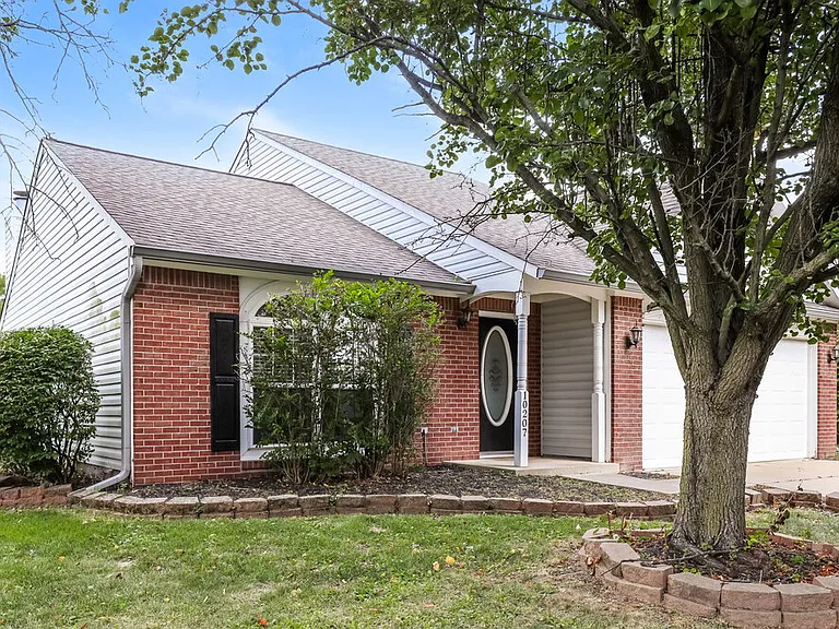 10207 Carmine Dr — Photo 4
