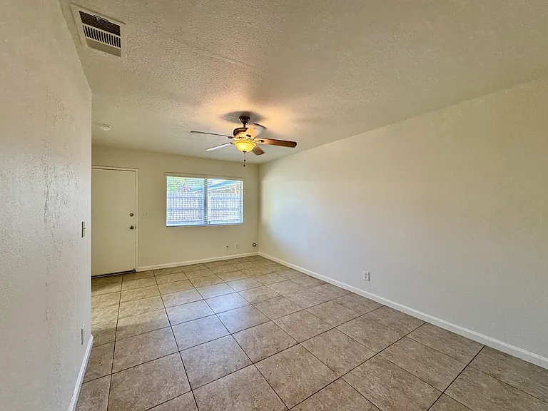 365 N Argyle Ave #103 — Photo 5