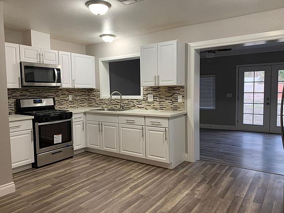 5th image of 401 Pike Ct