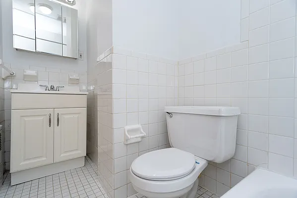 Rented by LC Lemle Real Estate Group | media 23