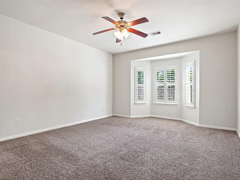 8618 E Highlands Xing — Photo 13