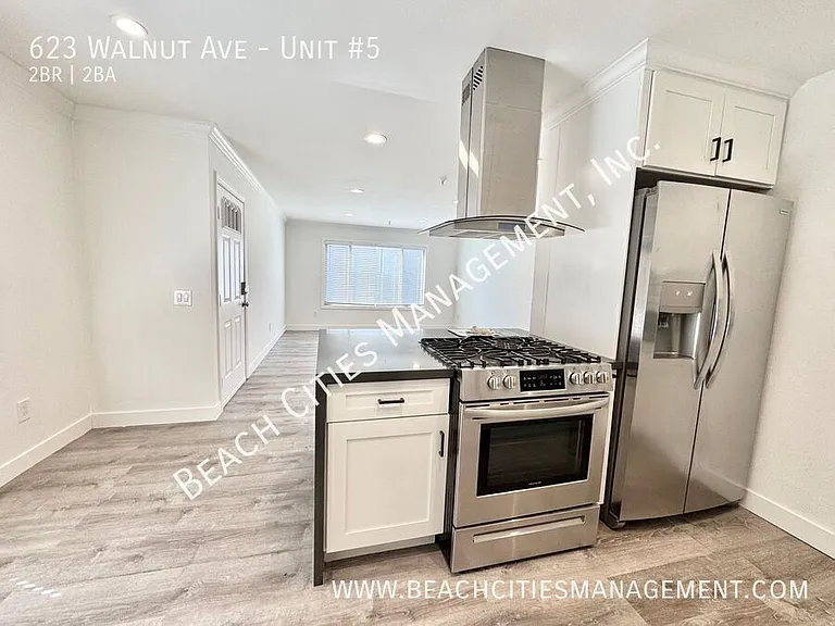 623 Walnut Ave #5 — Photo 1