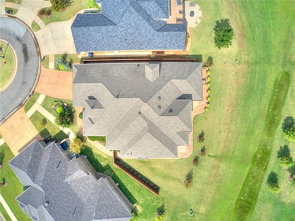 2nd image of 16612 Little Leaf Ln