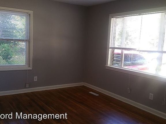 2nd image of 911 Logan St