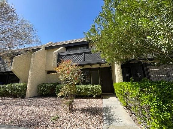 2nd image of 4640 Comnor Hill Ln