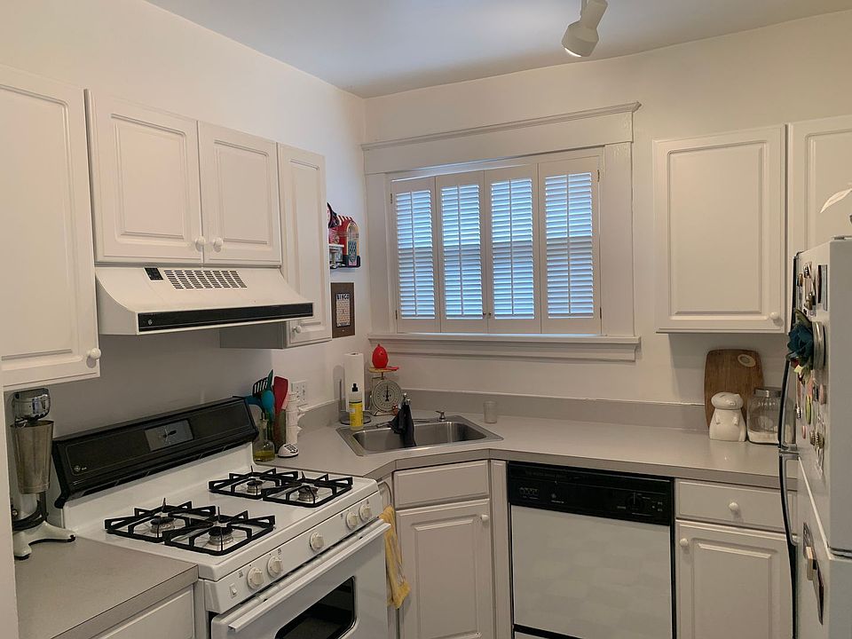 1st image of 3436 Shaw Ave #3