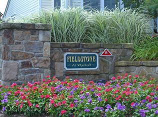 303 Fieldstone Ter #303, Wyckoff, NJ 07481