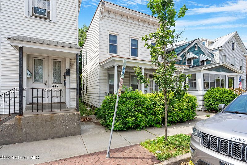2nd image of 419 5th Avenue