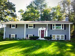 3 Norwich Rd, Nashua, NH 03062