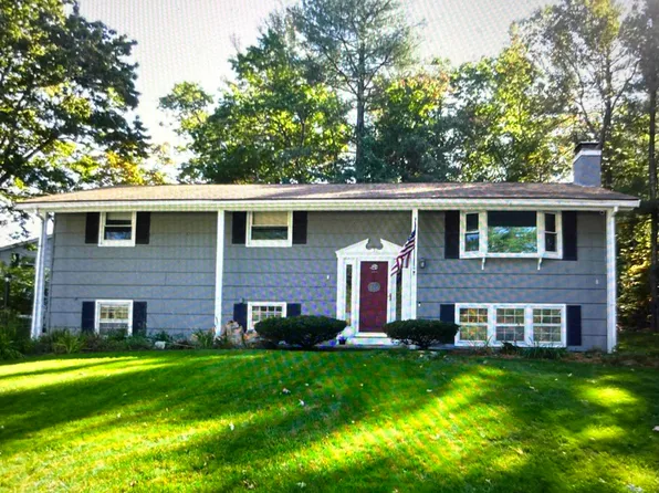 3 Norwich Road, Nashua, NH 03062
