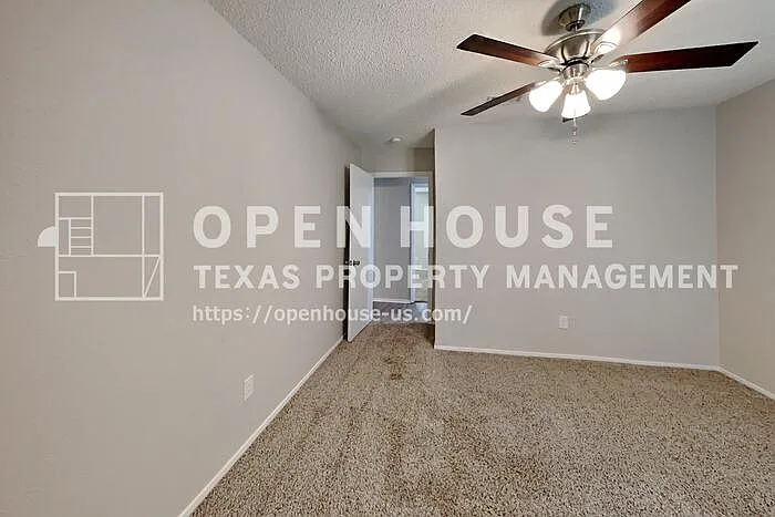 621 Barkridge Trl — Photo 15