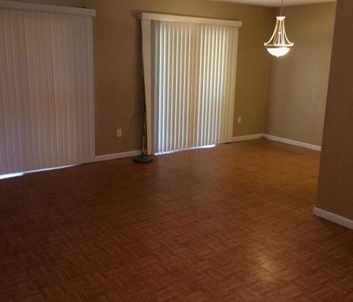 2nd image of 438 NW Bayshore Blvd