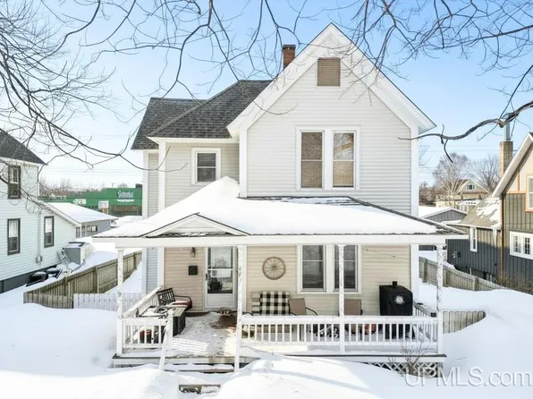 541 Prince St, Negaunee, MI 49866