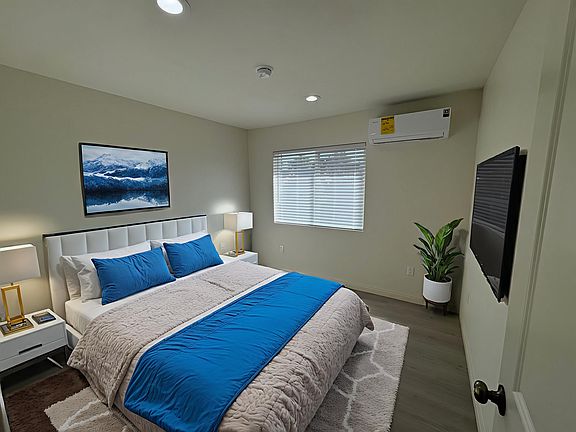 3rd image of 204 S Sheridan St #201A